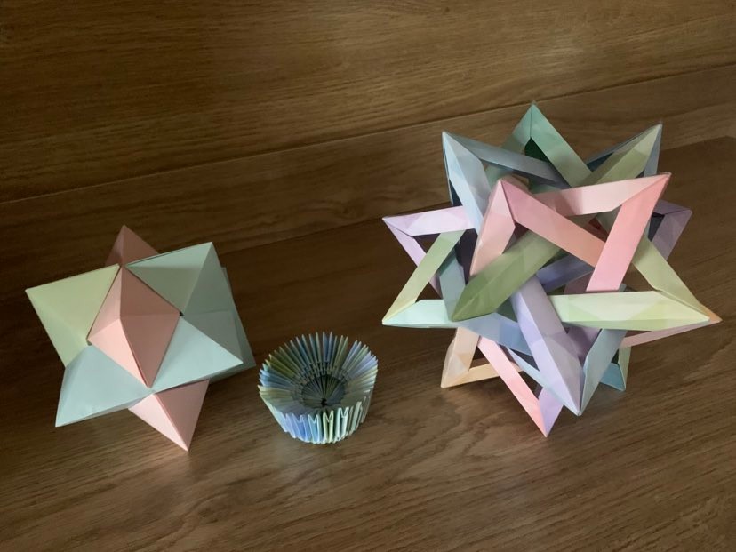 pastel coloured origami start shapes